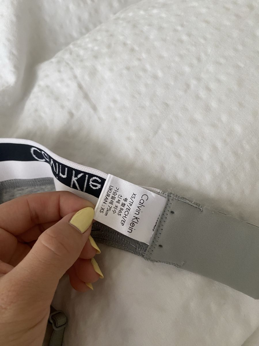 Calvin Klein Altra biancheria intima: Calvin Klein BH grau Grösse XS – Usato da Zürich venduto da yae56 2