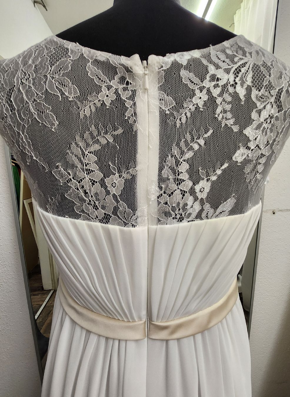 Vestiti: Brautkleid – Nuovo (secondo la descrizione) da Uster venduto da VMT. 4