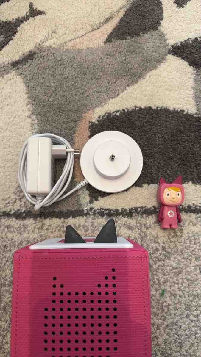 Hörbücher: Toniebox Audiosystem rosa mit einer Figur gebraucht – Gebraucht aus Oberwil (Dägerlen) von Nomercy4u 1