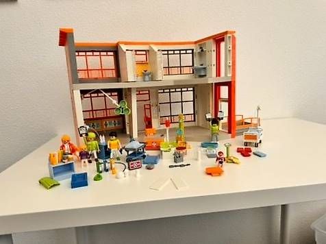 Giocattoli: Playmobil Kinderspital – Usato da Untersiggenthal venduto da Mannino