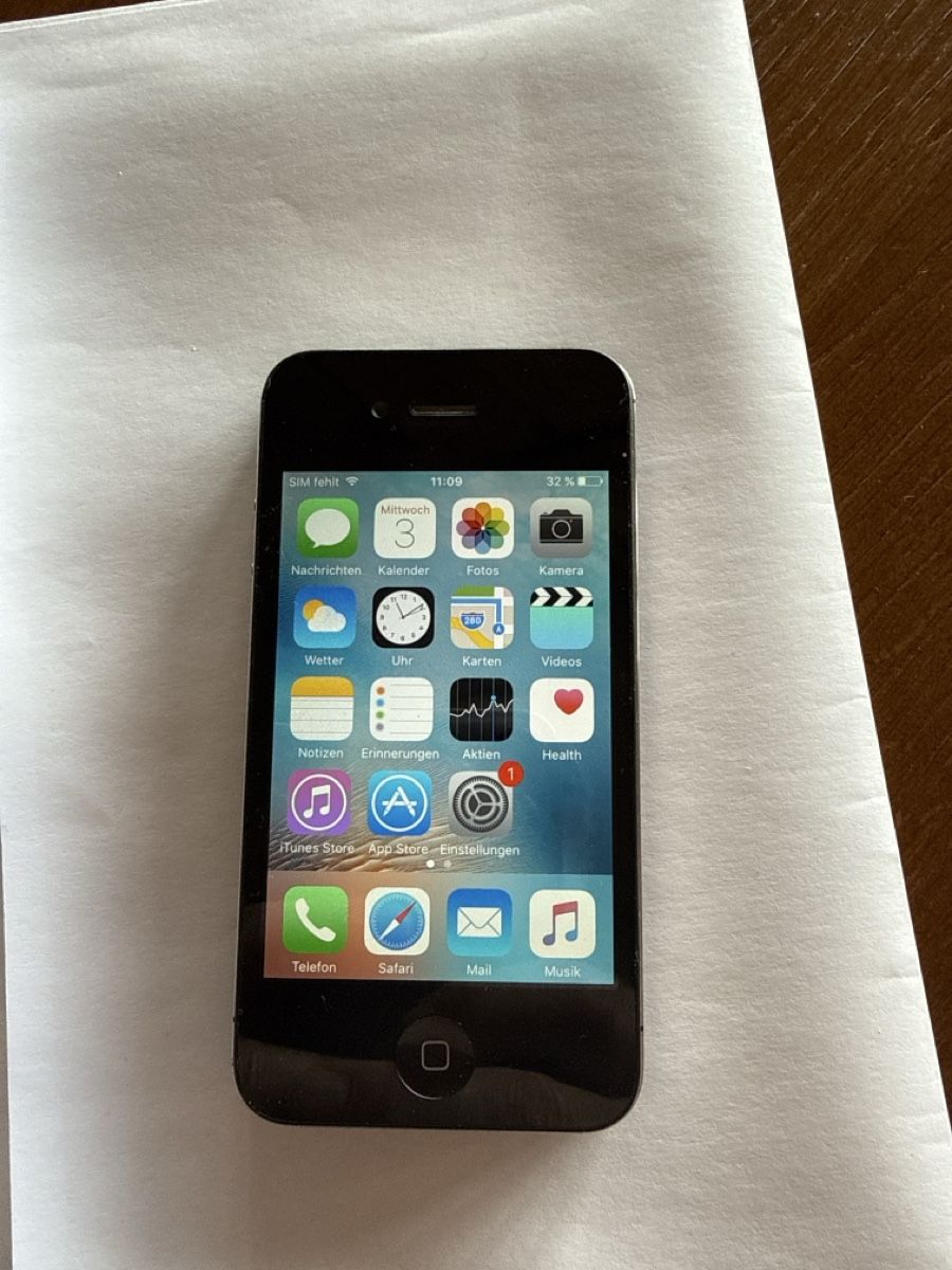 Apple Portables: iPhone 4s – D'occasion à Gerzensee par Mathu1 2