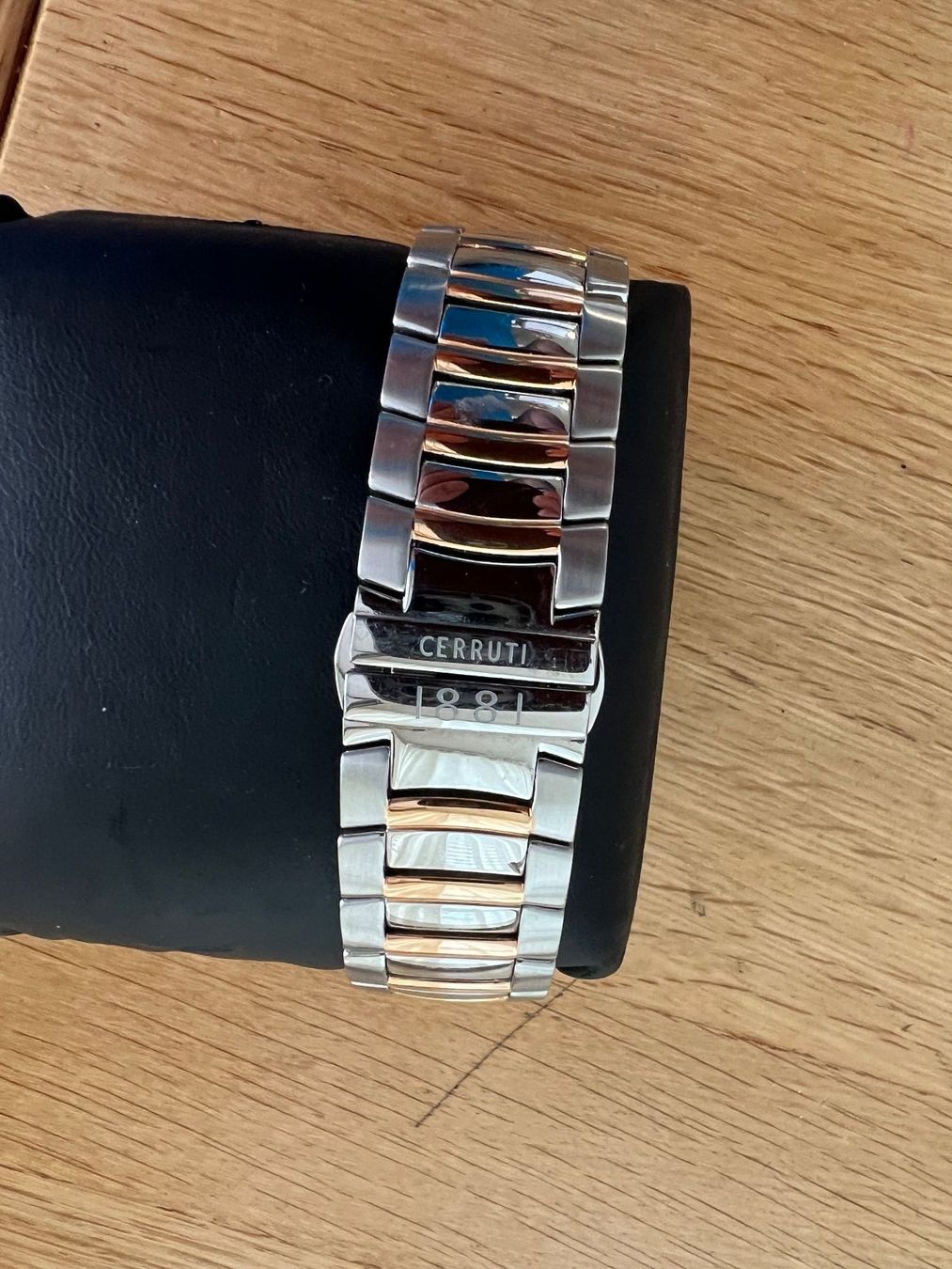 Uhren: MONTRE  quartz CERRUTI 1881 – Gebraucht aus Vevey von tono62 3