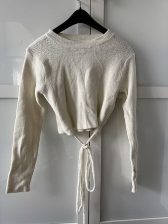 Pull Terranova Crème Taille M - Parfait pour l'hiver!