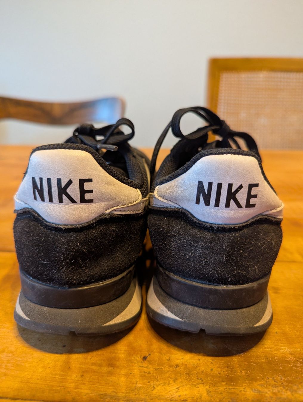 Nike Scarpe da donna: Nike Sneaker, Schwarz, Grösse 37.5 – Usato da Zürich venduto da DebsBre 4