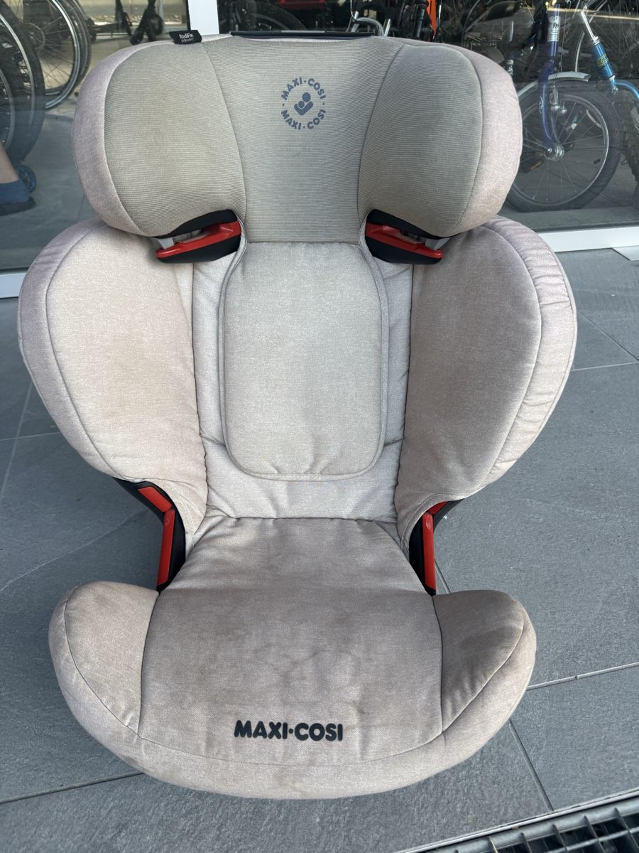 Maxi-Cosi Seggiolini per auto: Kindersitz – Usato da Zürich venduto da dan_65kh