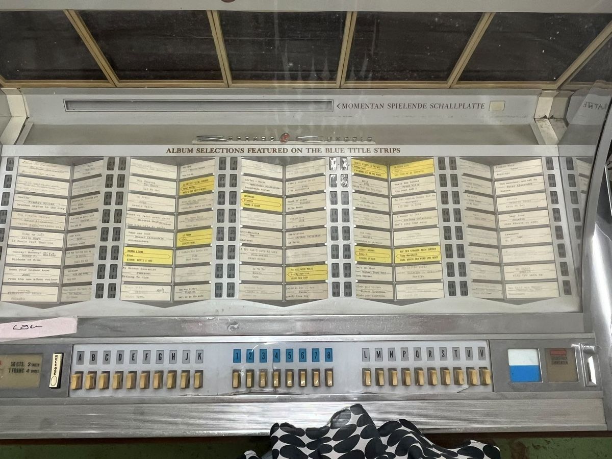 Seeburg Jukebox: Jukebox-Seeburg – Difettoso da Remetschwil venduto da Buyboughtbought 3