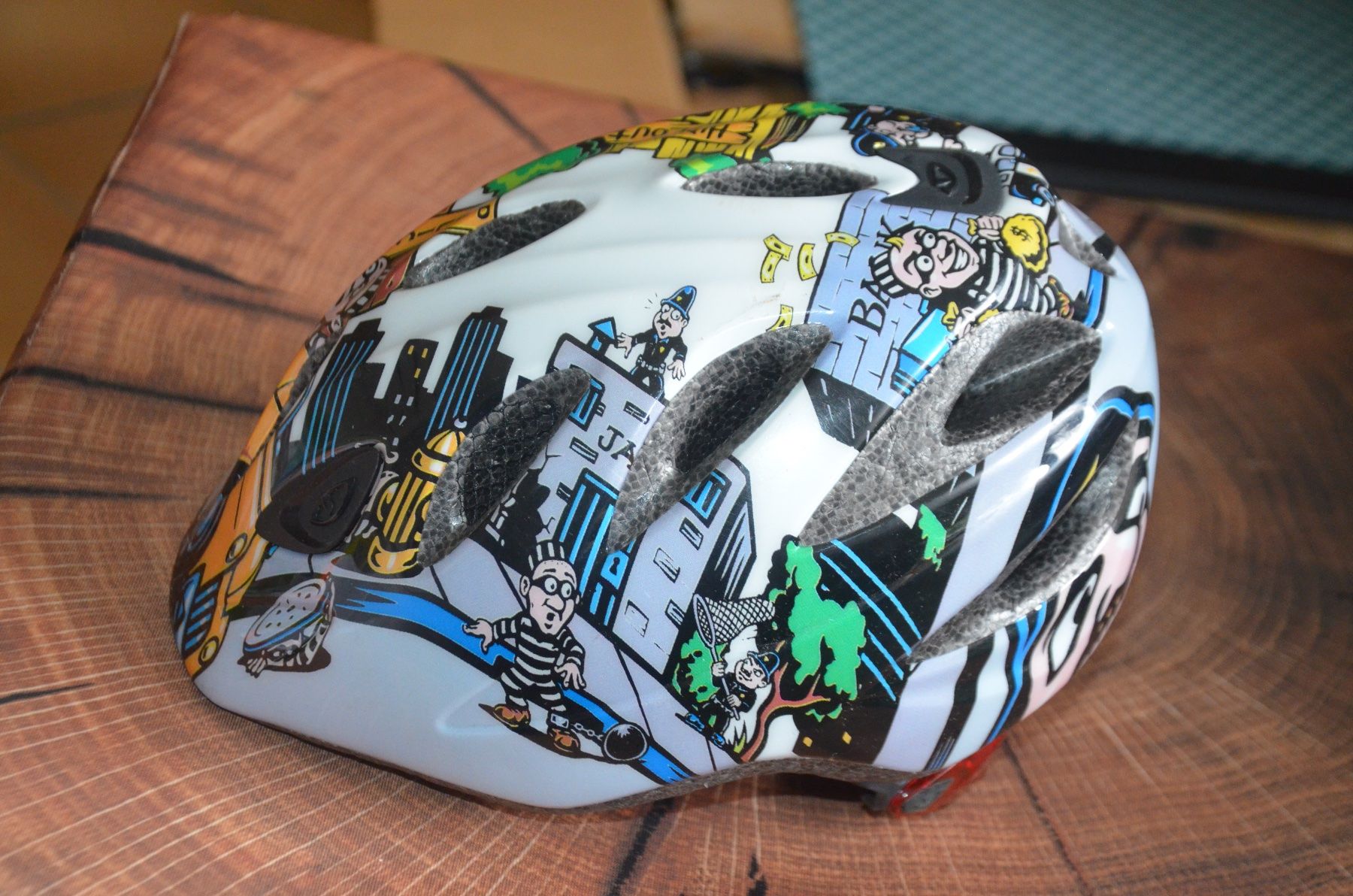 Caschi: CASCO - 46-50 CM – Usato da Chiasso venduto da Dolly015