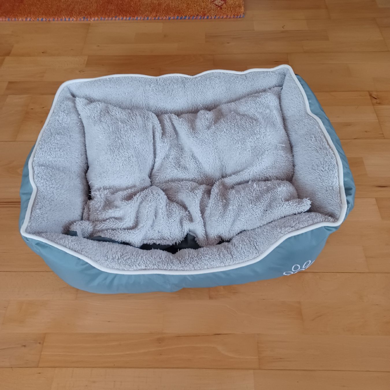 Letti: Hundbett, Bett für Hunde – Usato da Waldkirch venduto da Fantasia-101