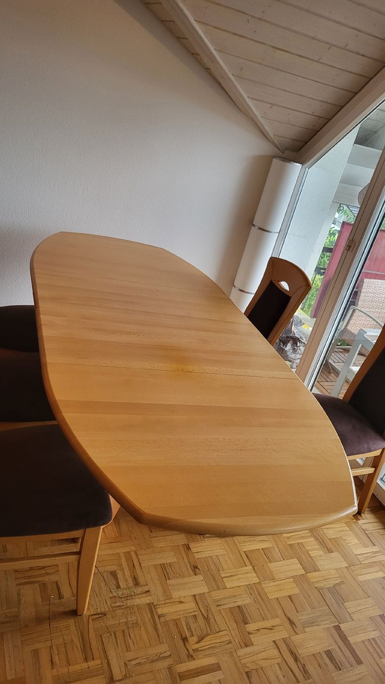 Set de table et chaises: Esstisch ausziehbar  – D'occasion à Fischbach-Göslikon par balder78 1