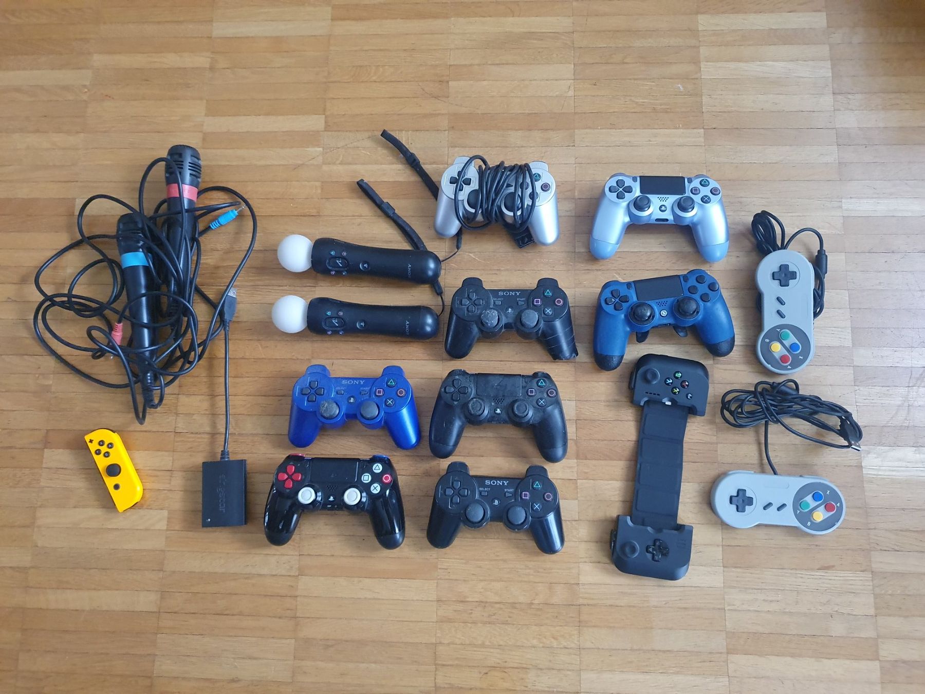 Sony Controller: Diverse Sammlung Game Controller: PS3, PS4, Nintendo🎮 – Difettoso da Schindellegi venduto da schwiiz87