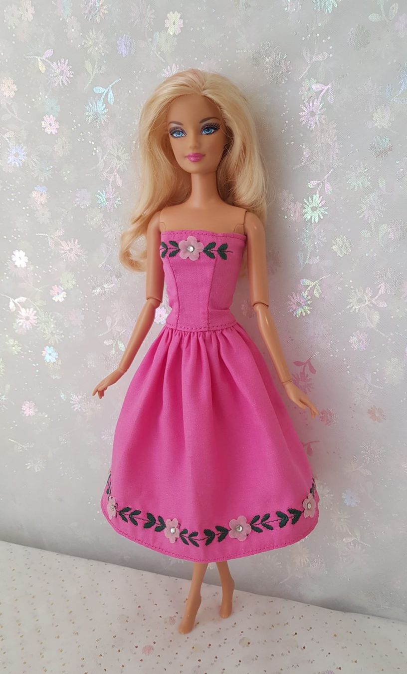 Bambole: Barbie Kleid – Nuovo (secondo la descrizione) da Lachen SZ venduto da Sakura4hime 2
