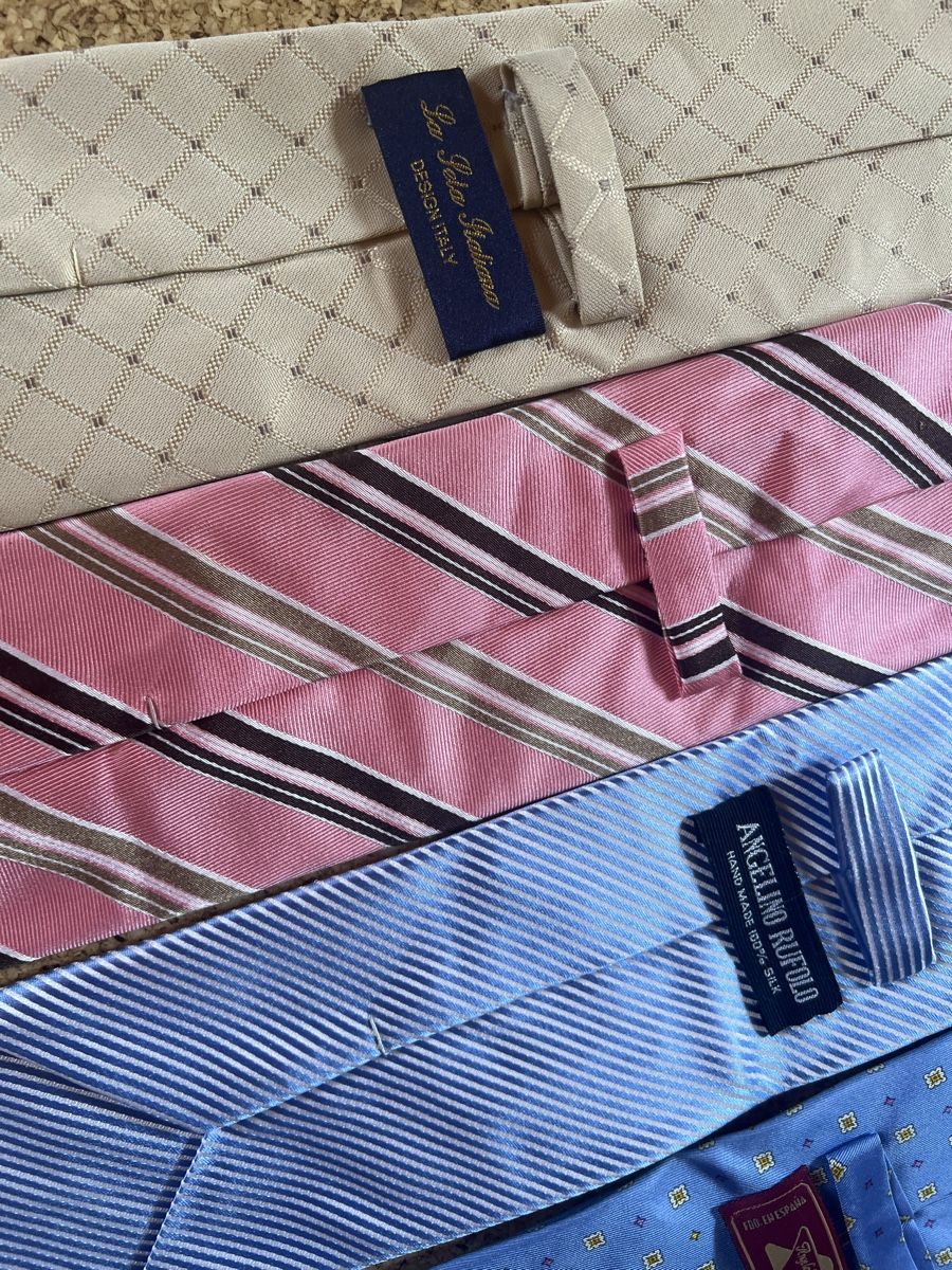 Cravates: 10 Krawatten blau/ Rosa/Streifen – D'occasion à Laufen par belleskulptur 7
