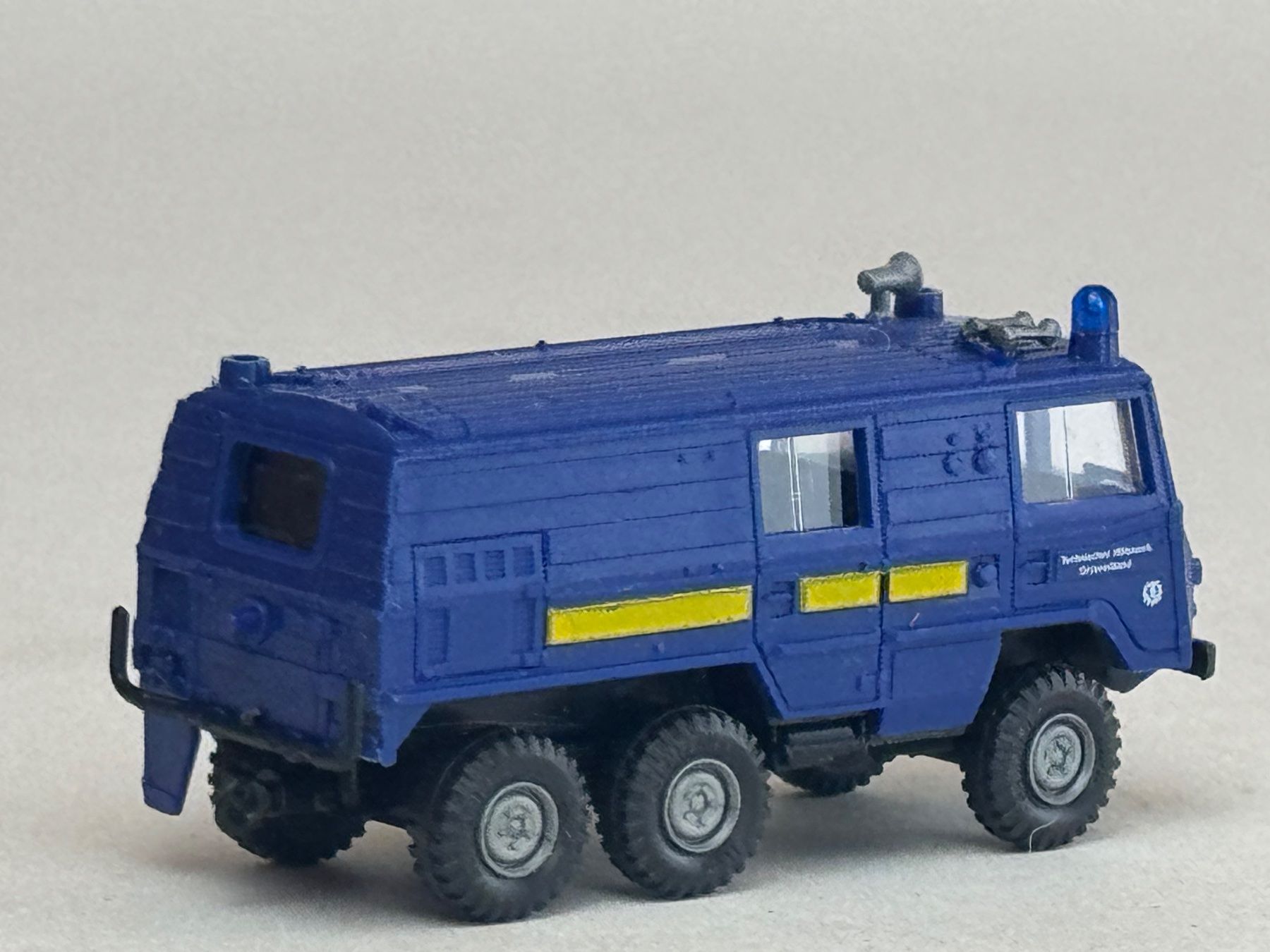 Modellini d'auto: VE1- Roco Pinzgauer 3 AchsTHW – Usato da Elm venduto da Wikmtz 1
