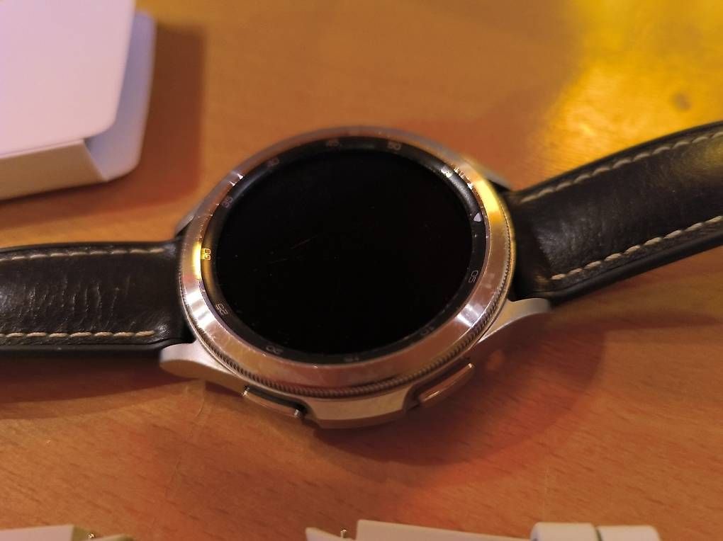 Smartwatch: Samsung Galaxy Watch4 Classic 46mm – Usato da Grub-AR venduto da Medora 2
