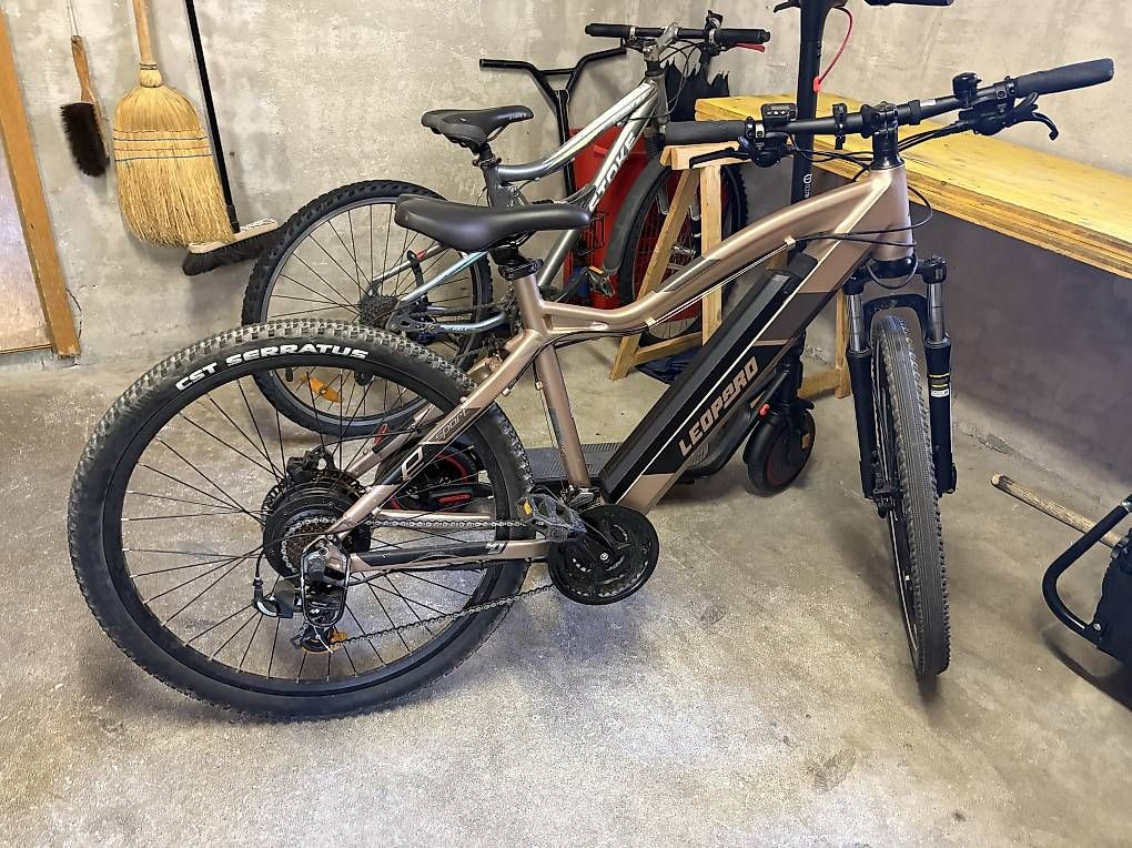 Biciclette: Leopard e Sport Fahrrad – Usato da Walenstadt venduto da Wohnmobil123