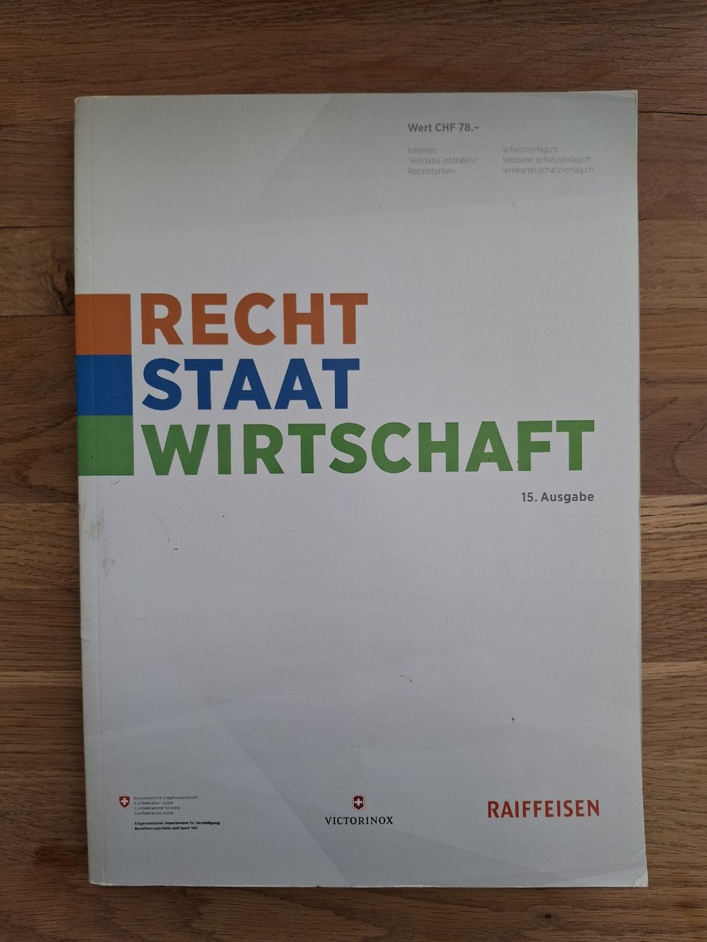 Libri: Recht Staat Wirtschaft 15. Ausgabe Lernset – Usato da Zürich venduto da Vordermannd86