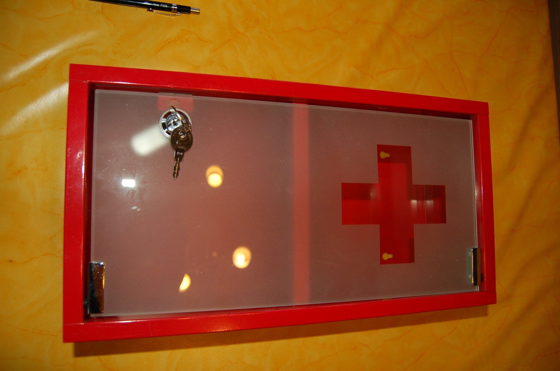 Kit di pronto soccorso: Apothekerkästli abschliesbar – Nuovo (secondo la descrizione) da Ebnat - Kappel venduto da Kuecken123 1