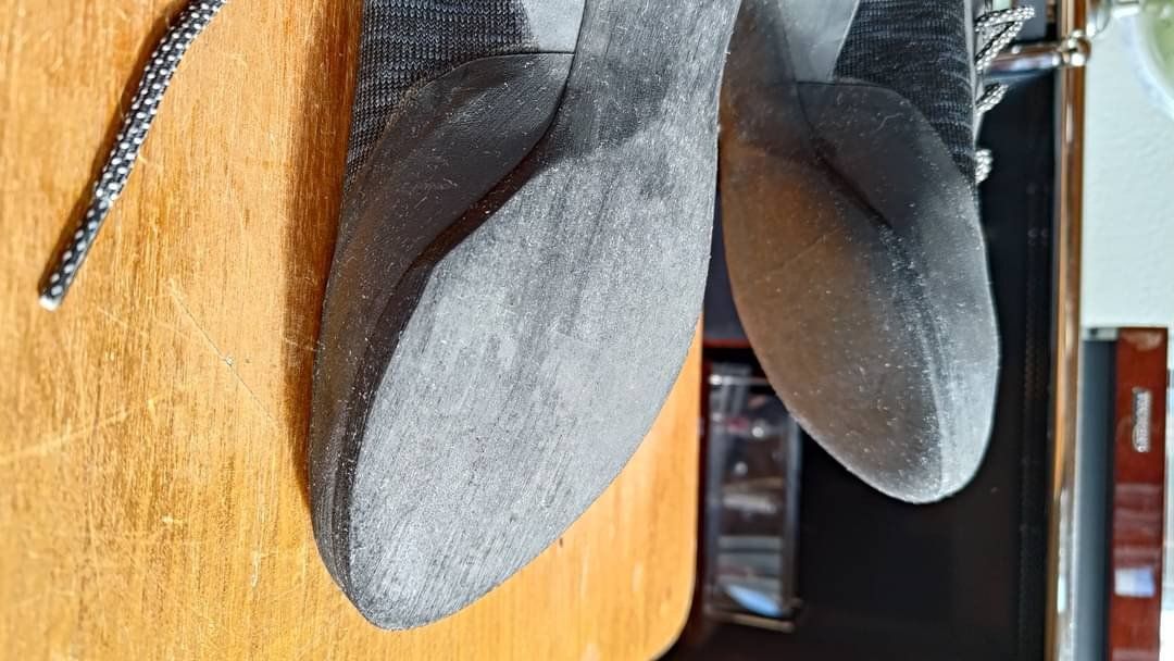 Black Diamond Herrenschuhe: Black Diamond Momentum 41 – Gebraucht aus Unterseen von Filip_L 1