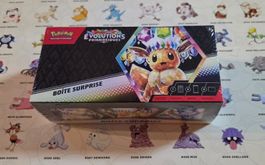 Boîte Surprise Pokémon Évolutions Prismatiques (EV8.5) - FR