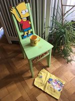 Für Fans: Simpsons- Stuhl, Unikat, plus viele Fan-Artikel
