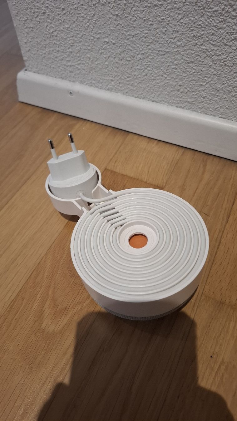 Google Lautsprecher: Google Nest Mini mit Ladeadapter und Halterung – Gebraucht aus Rotkreuz von Babo21 1