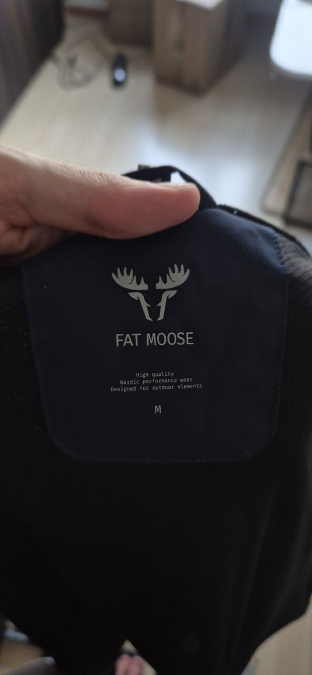 Giacche: Fat Moose Jacke dunkelblau grösse M – Nuovo (secondo la descrizione) da Rieden AG venduto da POKEBOKA.CH 1