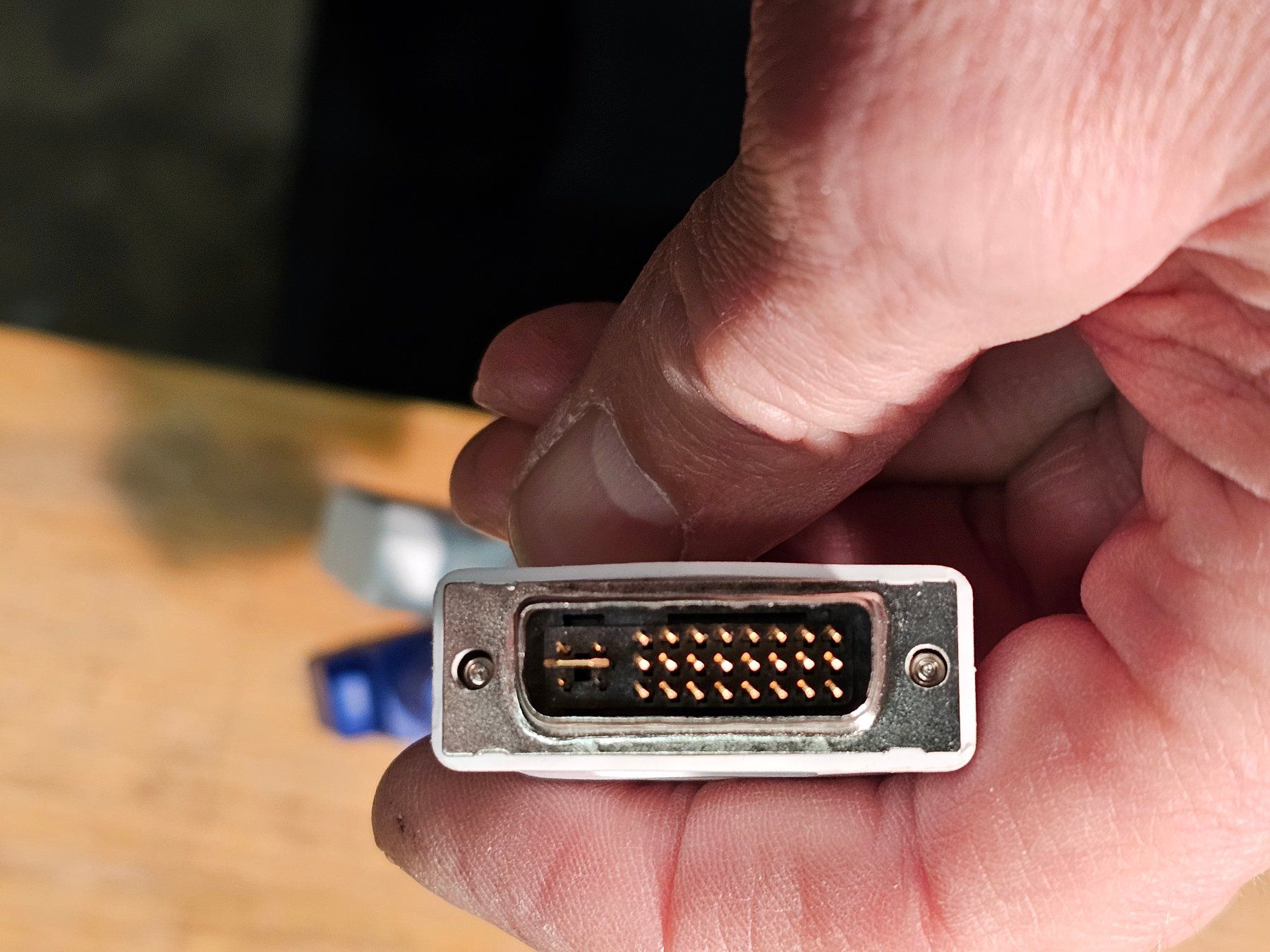 Unità & Adattatore: Adapter y Kabel Monitor – Usato da Seedorf BE venduto da REWOLO 1