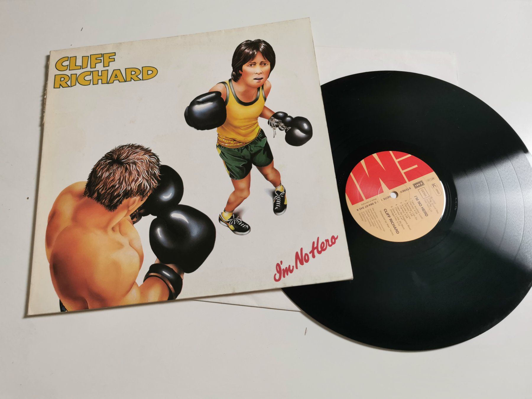 Dischi in vinile: CLIFF RICHARD - i'M NO HERO – Usato da Grafenried venduto da House-of-Oldies