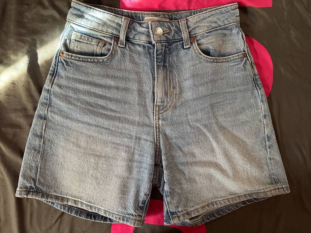 Jeans: Short en jeans bleu – Gebraucht aus Yvorne von mel_wic