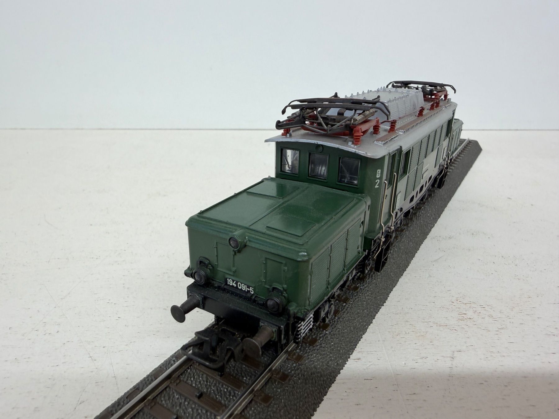 Märklin Trains électriques: Märklin 3022 DB BR E94 Lokomotive AC – D'occasion à Büsserach par ModellbahnDepot 4