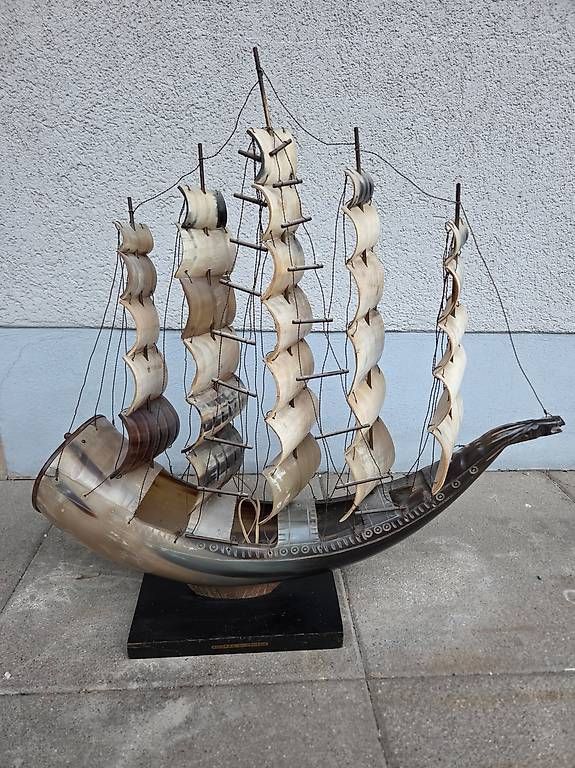 Tutte le decorazioni: Dekoratives Segelschiff aus Horn – Usato da Basel venduto da mtu_gmj2 2