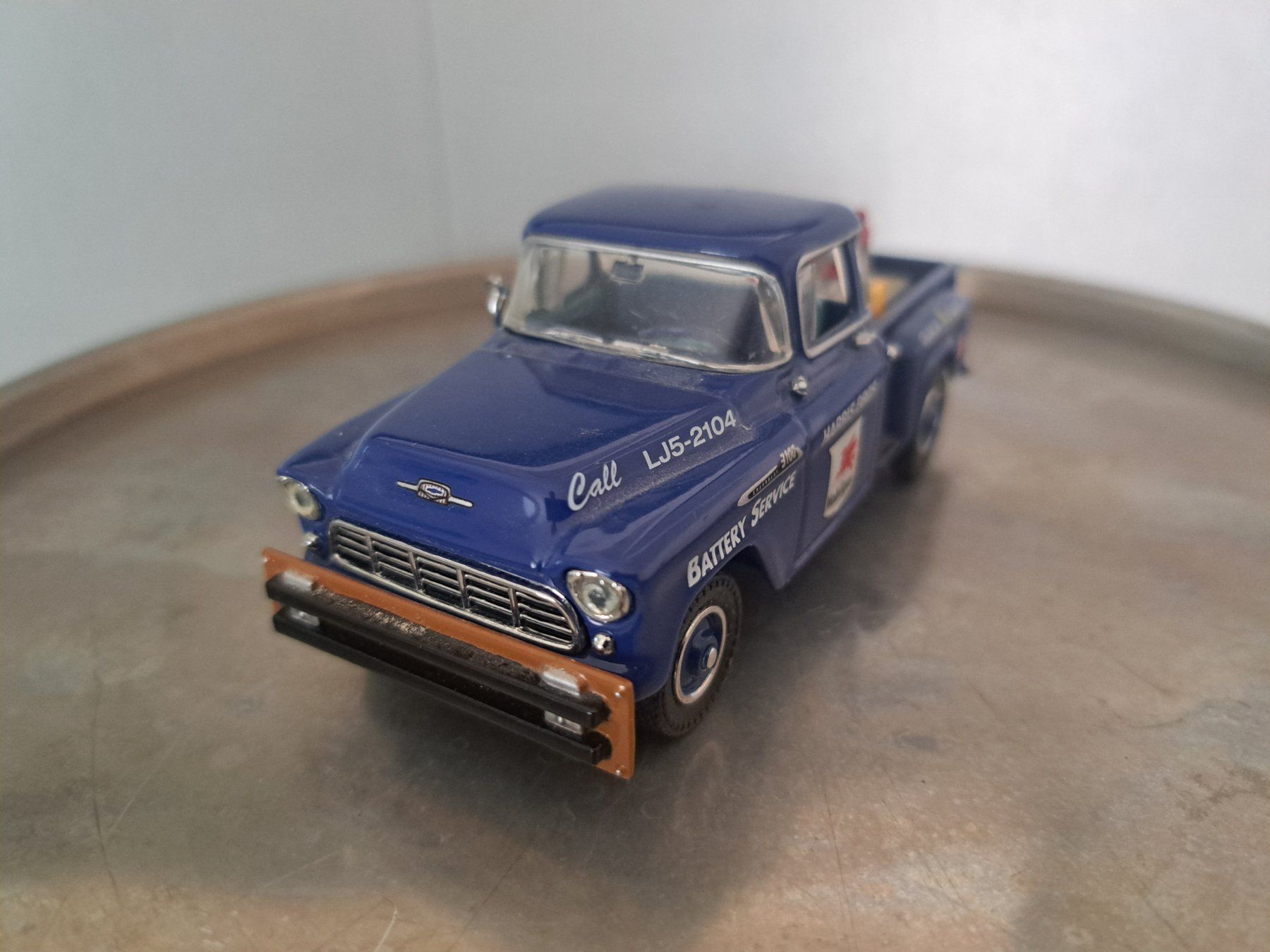 Matchbox Modellautos: Chevy Apache Mobilgase Matchbox 1/43 – Neu (gemäss Beschreibung) aus Emmenbrücke von bikesandmore75 2