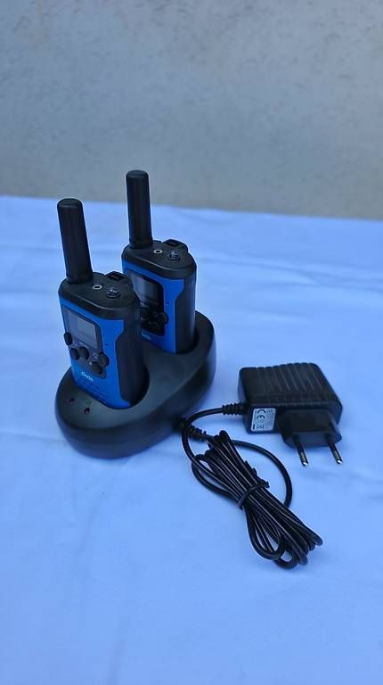Radiocomunicazione: Alecto Walkie-Talkie Set mit Ladeschale – Usato da Dornach venduto da IP5 1