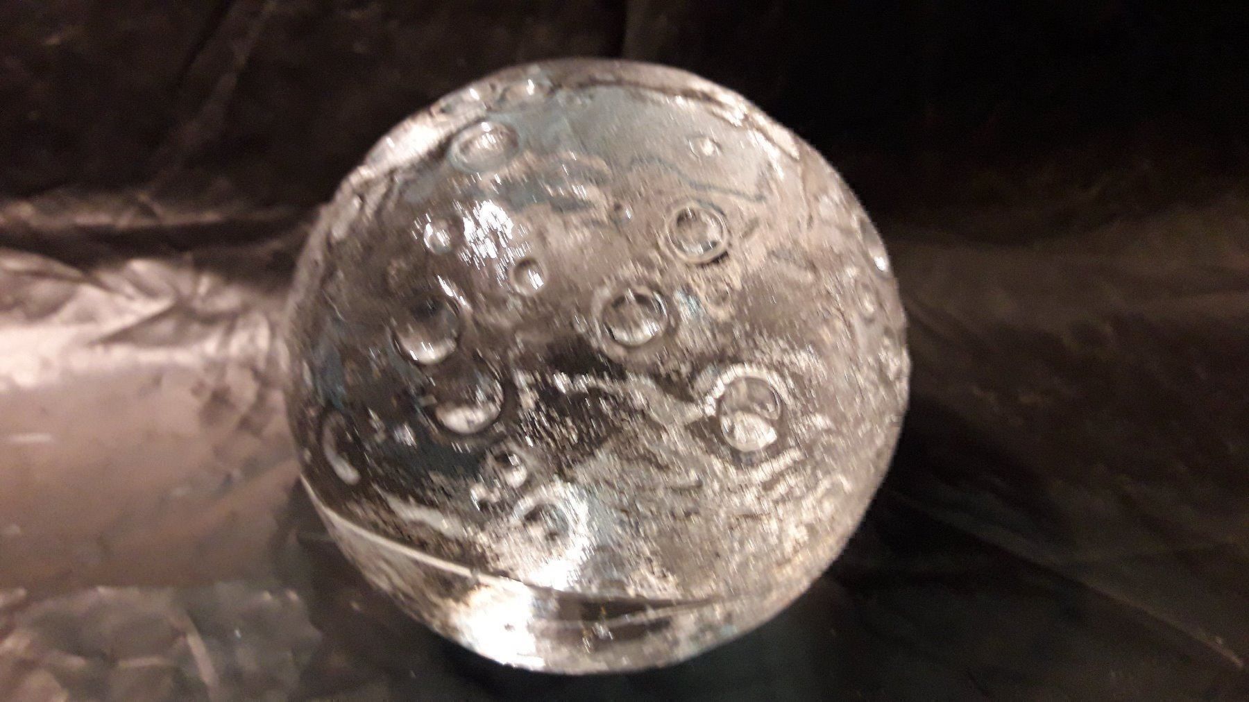 Statuette: Glaskugel Mond, Dm: 7.5cm – Nuovo (secondo la descrizione) da Bellach venduto da JingleCherry