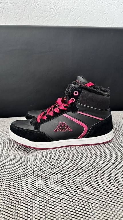 Scarpe da donna: Sneakers – Usato da St. Gallen venduto da sie_fz2d