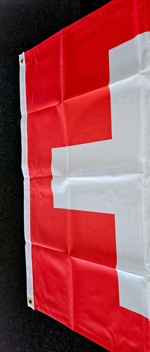 Bandiere: Schweizer Flagge - Fabrikneu & ungeöffnet – Nuovo e nell'imballaggio originale da Kreuzlingen venduto da UAE 5