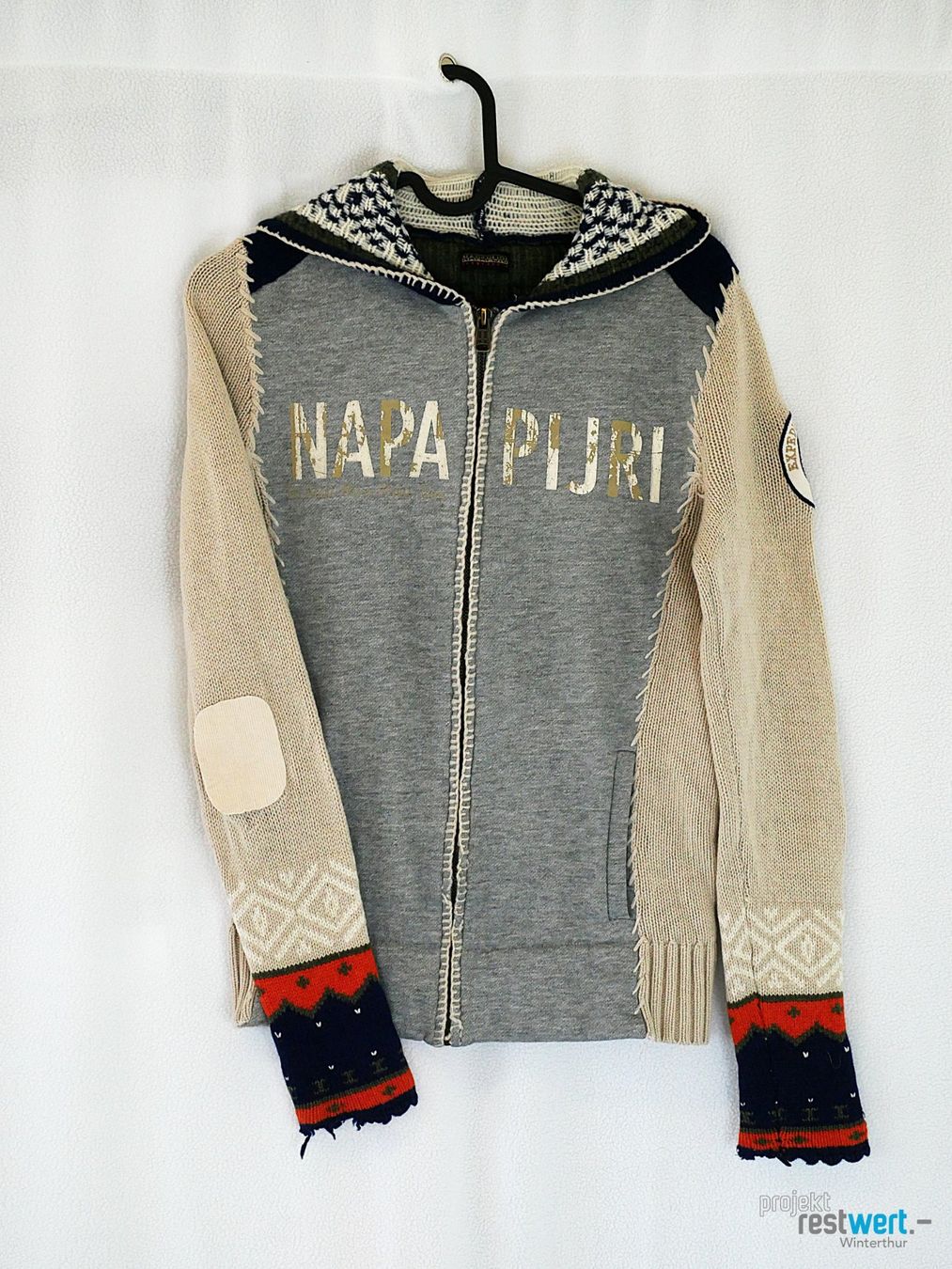 Napapijri Giacche: NAPAPIJRI - Strickjacke Damen S – Usato da Winterthur venduto da Restwert_Winterthur