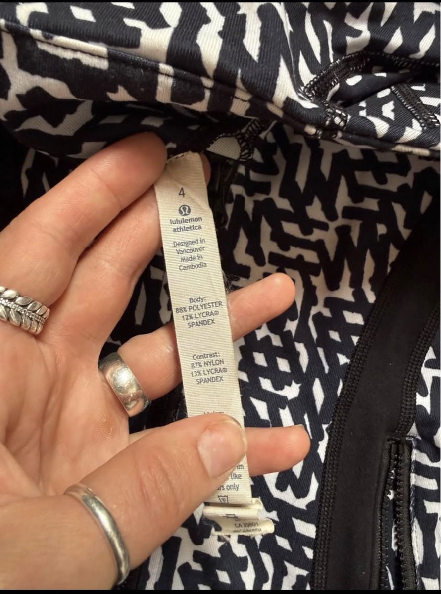 Lululemon Giacche: Lululemon Athletica Jacket Size 4 Black White Pattern – Usato da Herbligen venduto da T-esthetic 2