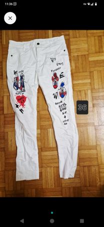 Weisse Sommerhose mit speziellem Print, Grösse 36
