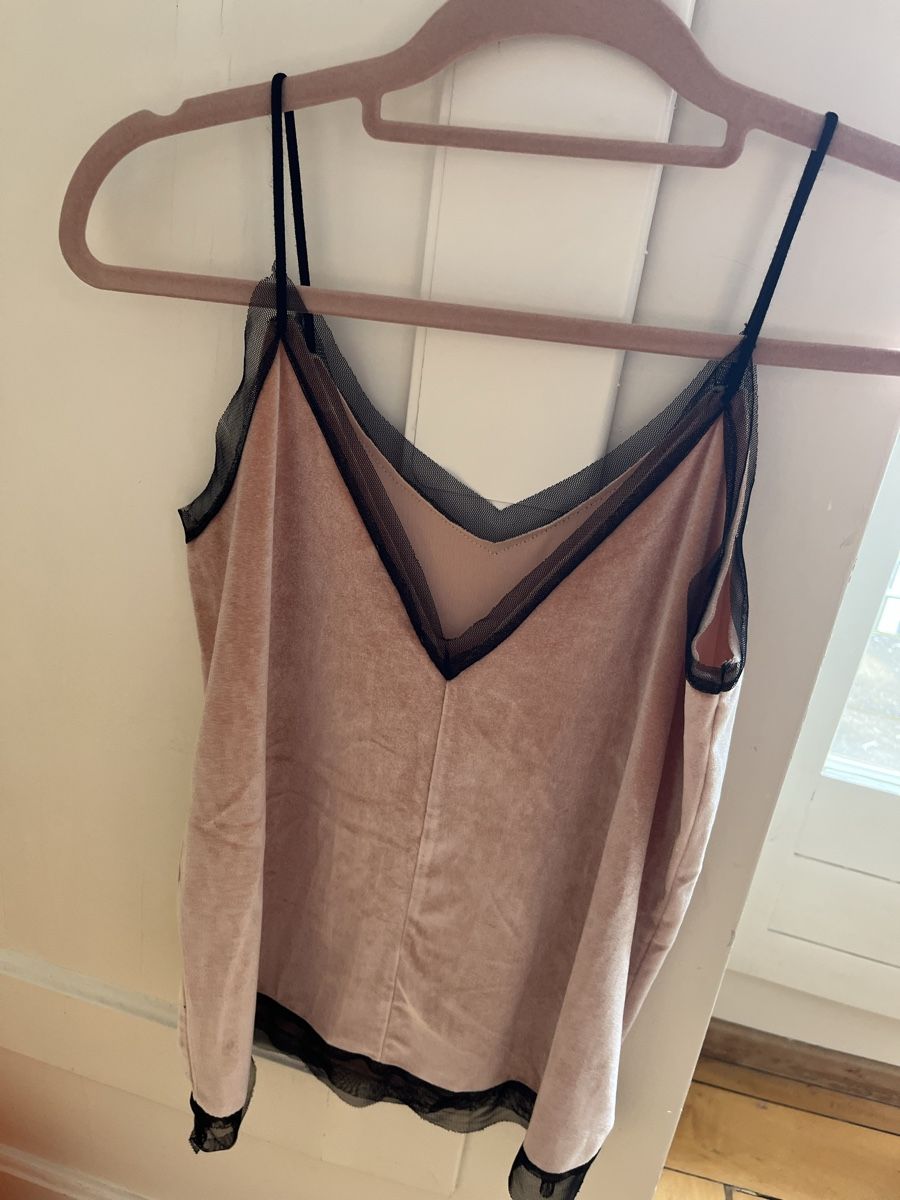 Pull&Bear Tops: Samt Top Pull&Bear – Neuf (Voir description) à Zürich par Shopmystyle 2