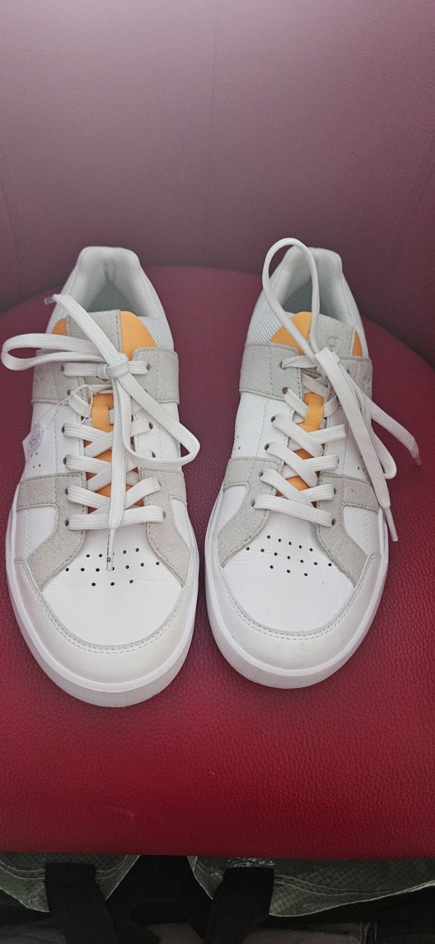 On Chaussures femmes: Sneakers CloudTec On – D'occasion à Birrwil par Annaluna