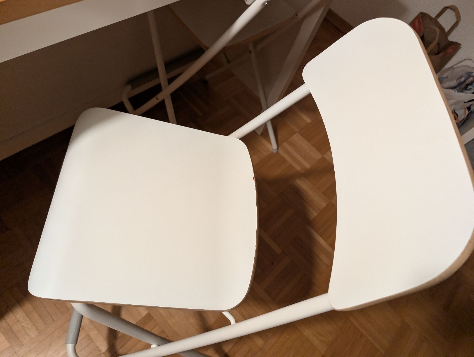 Tische: Kitchen island plus 2 bar chairs – Gebraucht aus Zürich von bea_67t5 2