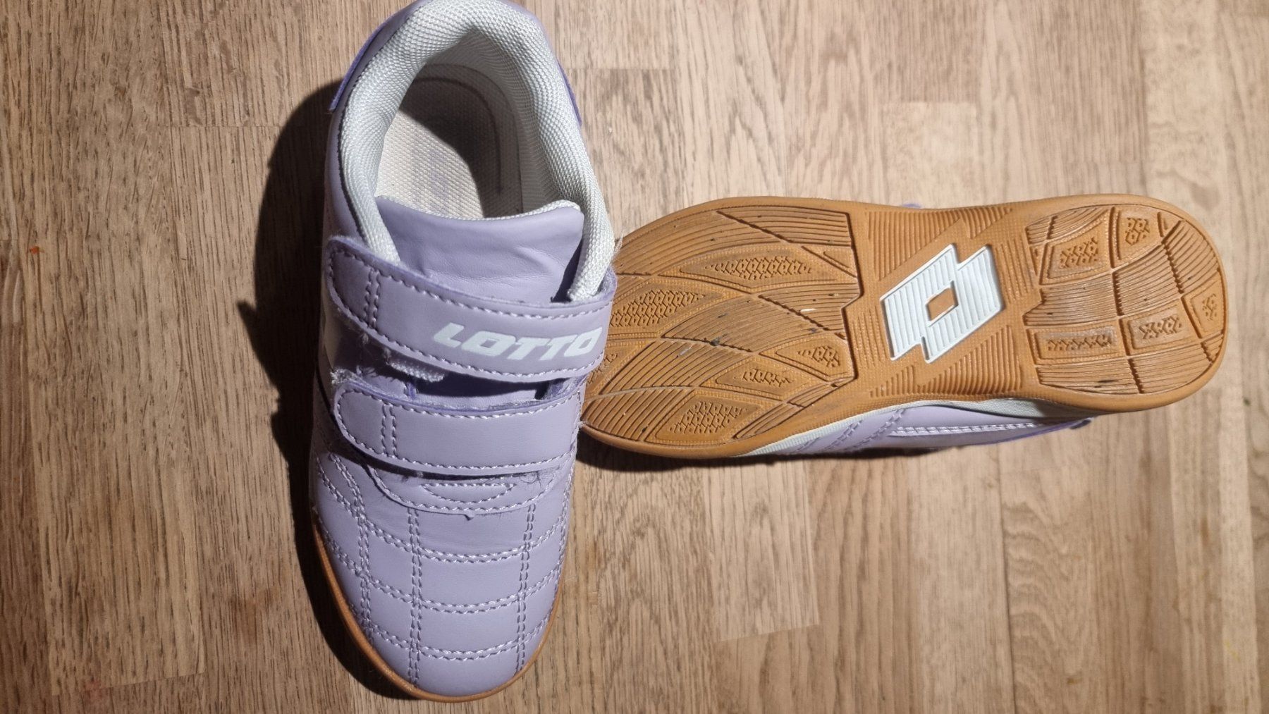 Scarpe per ragazze: Lotto Hallenschuhe, 28 – Usato da Buttikon SZ venduto da Limo180 1