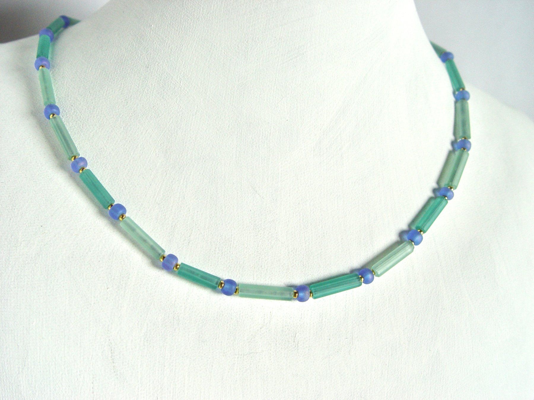 Catenine: Feine Halskette aus vintage Glasperlen – Nuovo (secondo la descrizione) da Henggart venduto da gernli 1