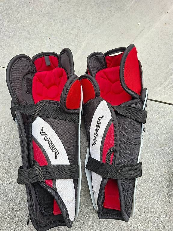 Schutz & Schoner: Bauer Vapor Knieschoner Gr 12"/30cm – Gebraucht aus Langenthal von Swissrunner