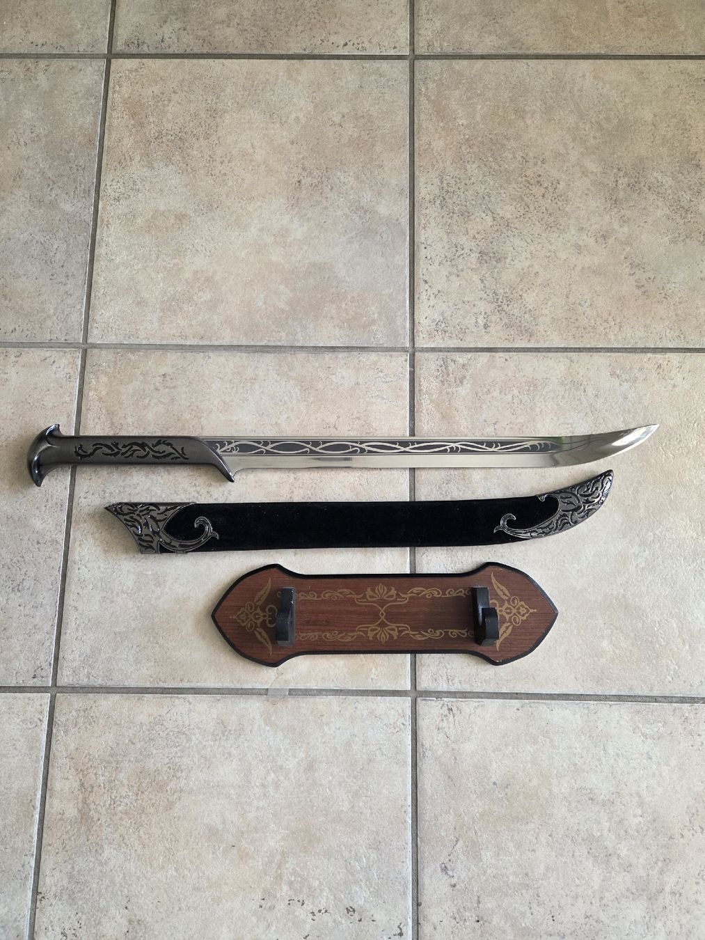 Sonstiges zum Sammeln & Seltenes: The Hobbit replica sword – Gebraucht aus Bonstetten von Emily
