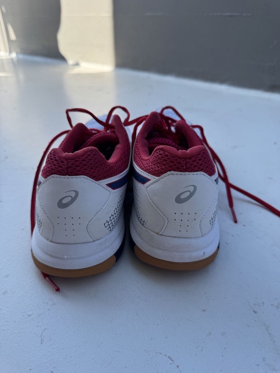 Asics Scarpe da uomo: Asics - Hallenschuhe kaum gebraucht 44.5 – Usato da Binz venduto da ben_qv87 3