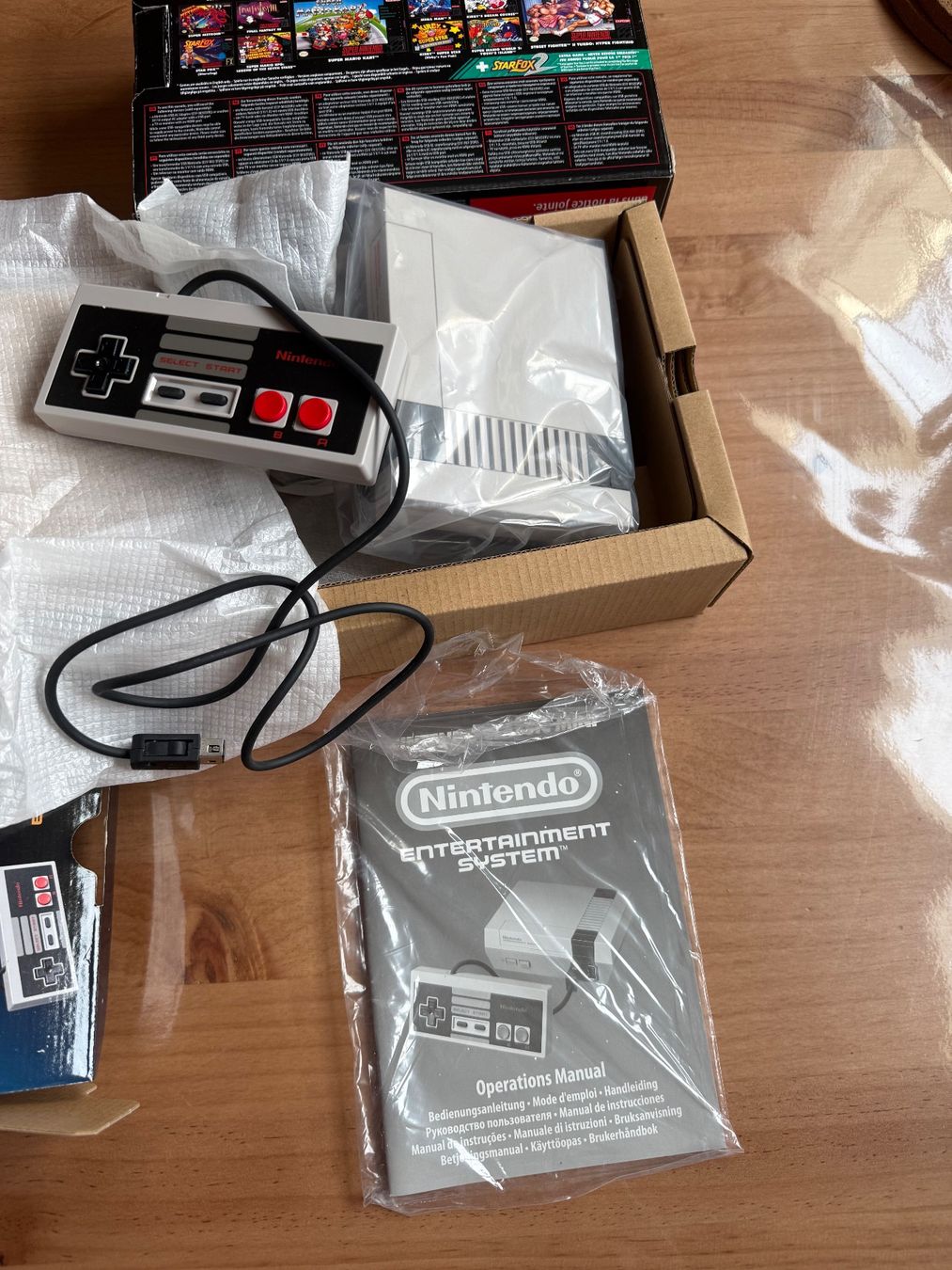 Nintendo Console: Nintendo Mini NES ou/et Mini Super Nes – Nuovo (secondo la descrizione) da Apples venduto da Fnic0502 2