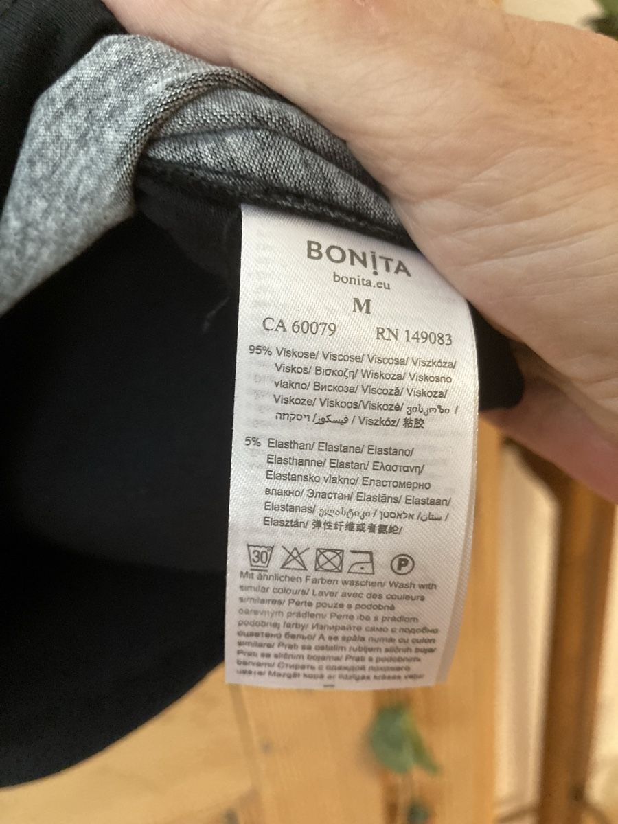 Bonita T-shirt: Shirt von Bonita M – Usato da Schaffhausen venduto da christamawe 3