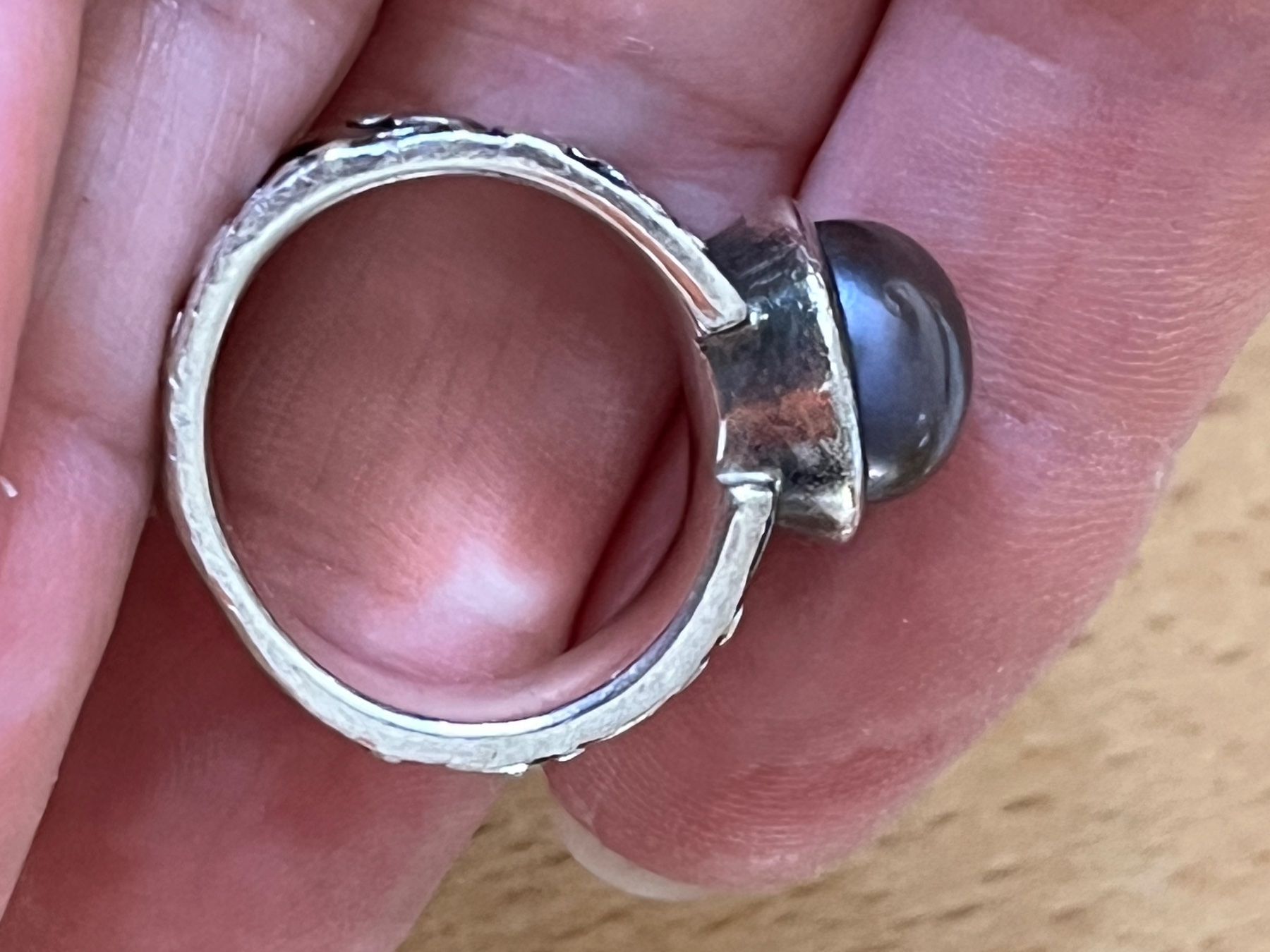 Anelli: Silberring mit echter dunkler Perle – Usato da Ebmatingen venduto da Giggelisuppe